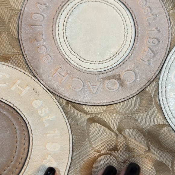 Tan/cream Coach shoulder bag - Picture 8 of 11